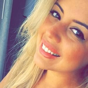 Meet your Posher, Dana